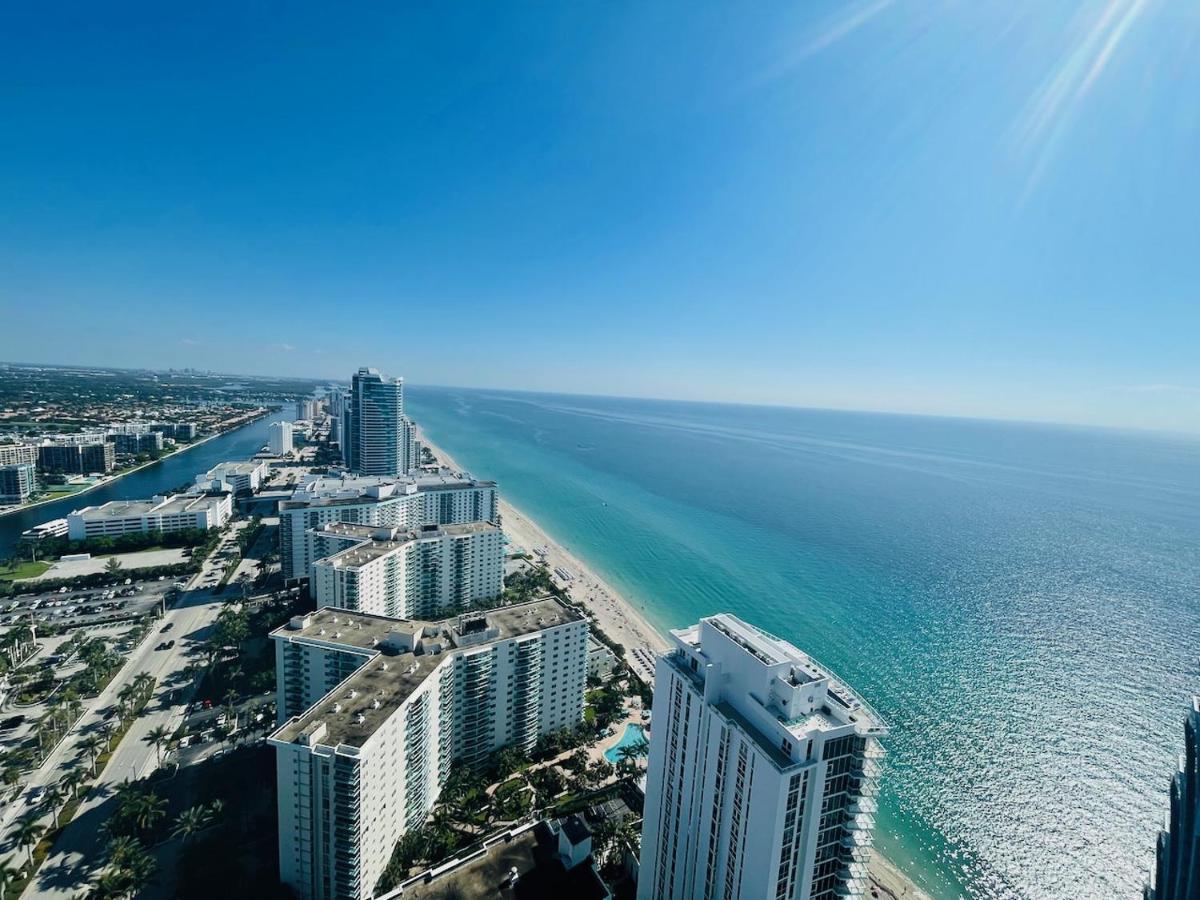 Stay At The Top With Amazing Views By Rent4Us Hollywood Exterior photo